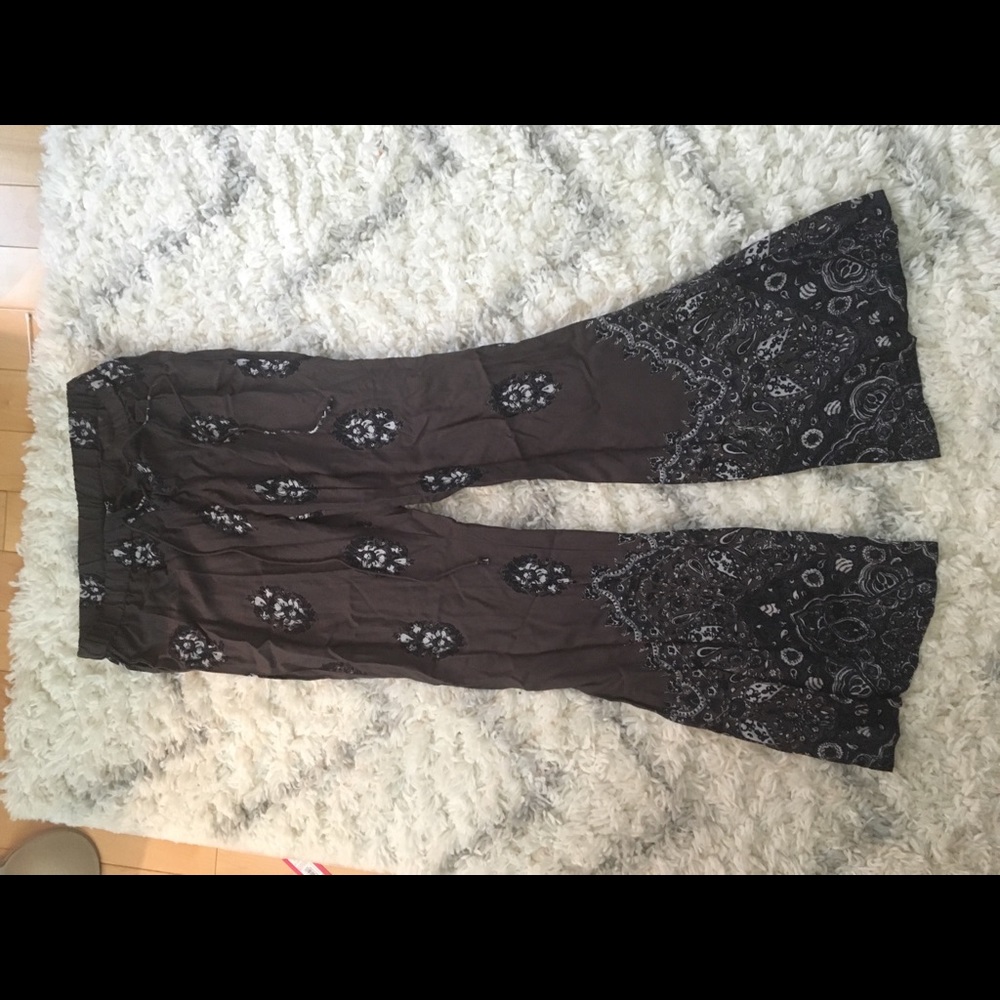 Billabong flare pants